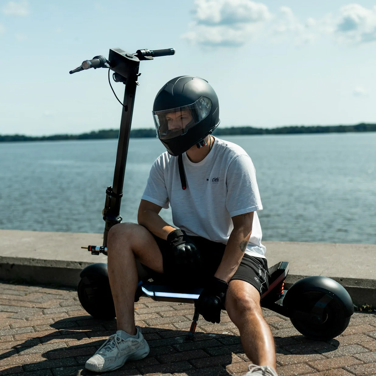 Apollo Phantom 2.0 Stellar (60V) - Image 13